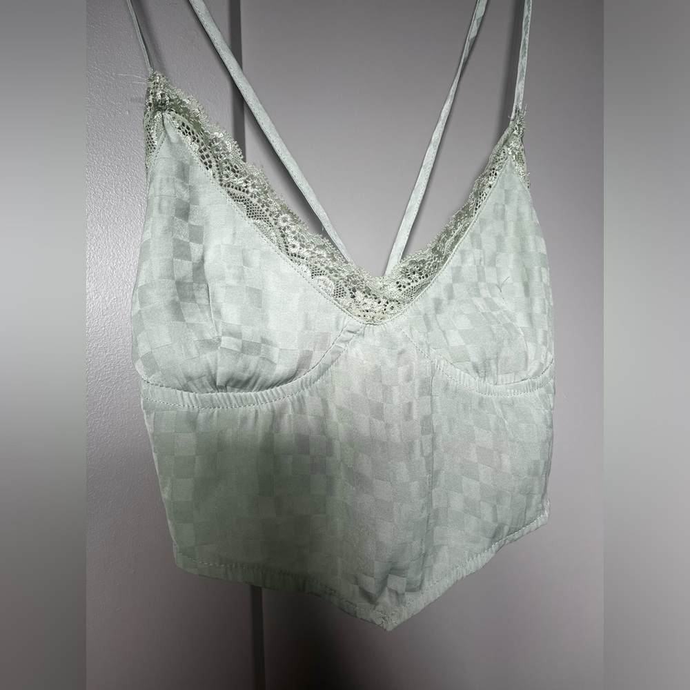 KENDALL&KYLIE Lace Trim Top